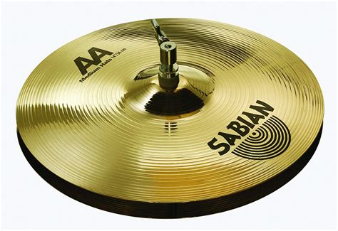 Zildjian A 12" New Beat Hi-hats Features: Lighter top, heavier bottom. Clean, defined sticking. Musical wash. Powerful "chick". Projection when it's needed. Symmetrical machine hammering and lathing. Compact and easy for gigging. Great for smaller drum kits and percussion setups.
